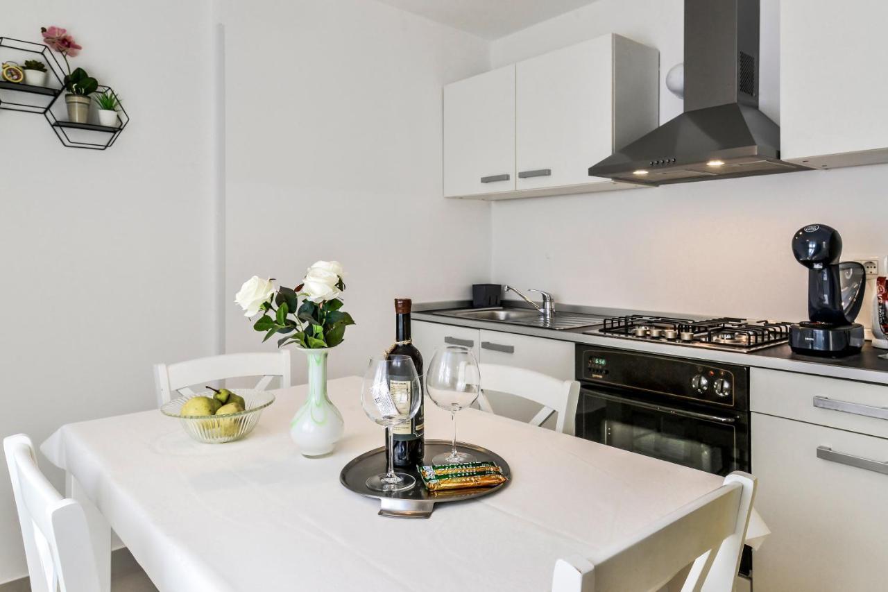 Apartment Anna Umago Esterno foto