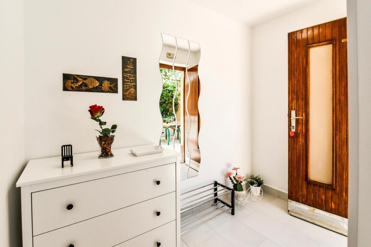 Apartment Anna Umago Esterno foto